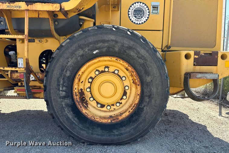 image for item OM9708 2006 John Deere 444J wheel loader