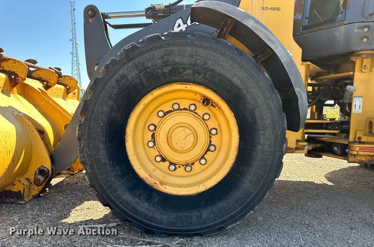 image for item OM9708 2006 John Deere 444J wheel loader