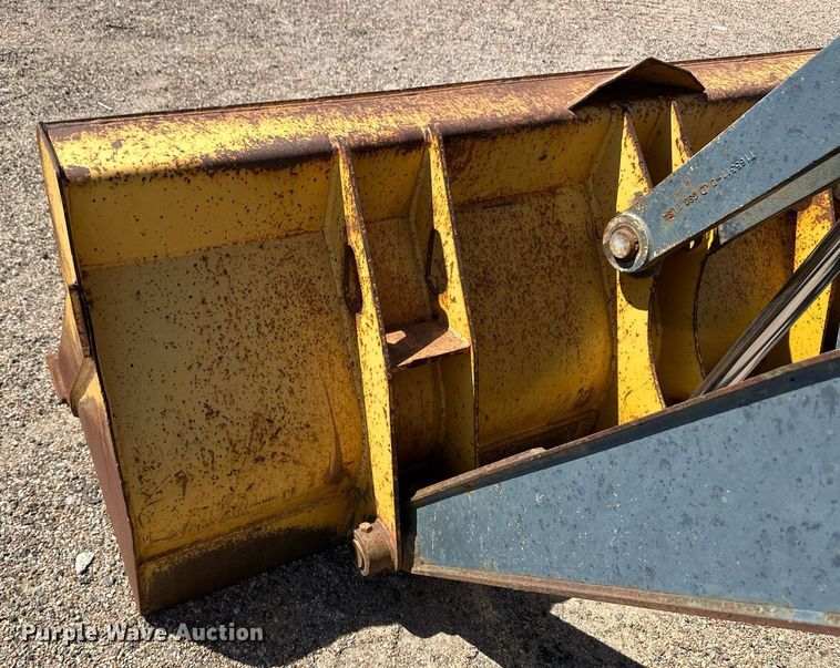 image for item OM9709 2007 John Deere 310J backhoe