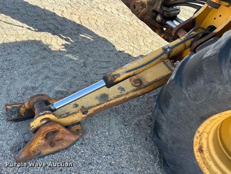image for item OM9709 2007 John Deere 310J backhoe
