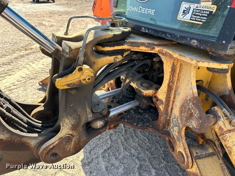 image for item OM9709 2007 John Deere 310J backhoe