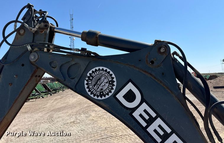 image for item OM9709 2007 John Deere 310J backhoe