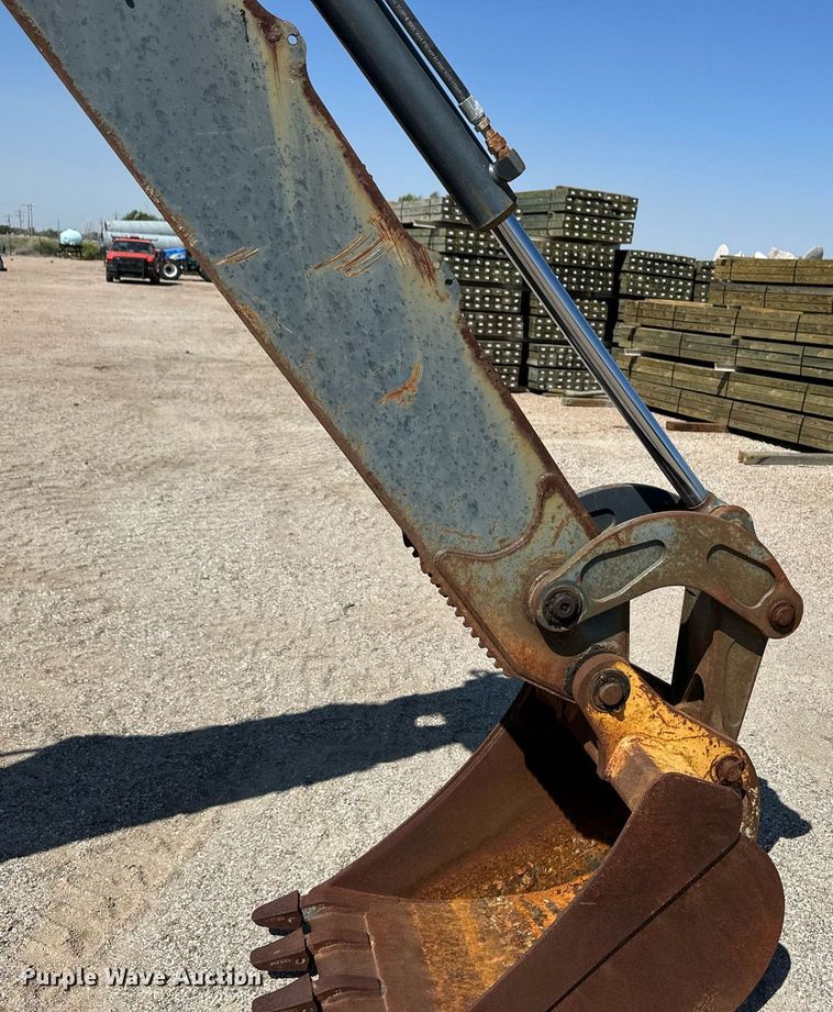 image for item OM9709 2007 John Deere 310J backhoe