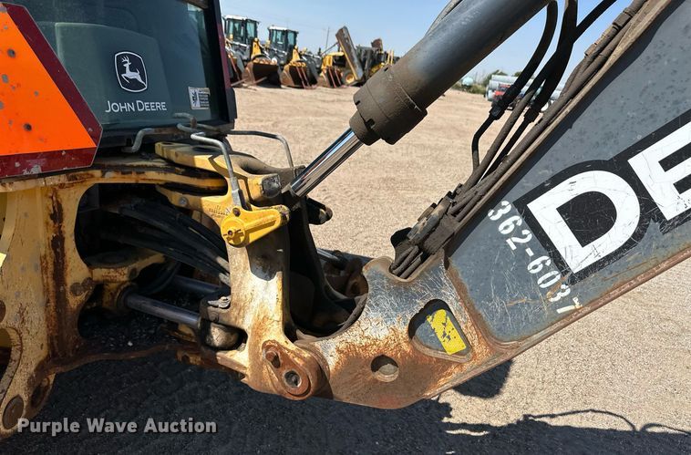 image for item OM9709 2007 John Deere 310J backhoe