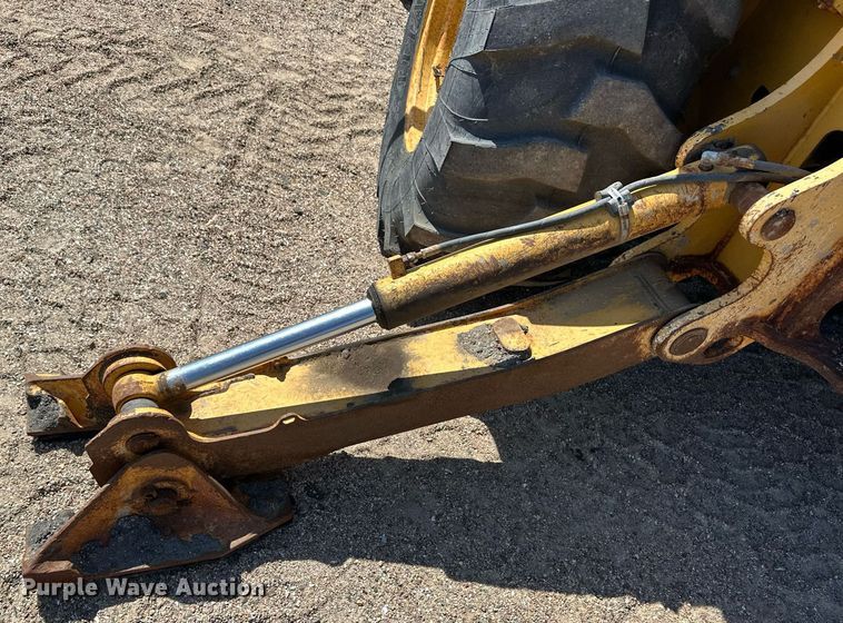 image for item OM9709 2007 John Deere 310J backhoe