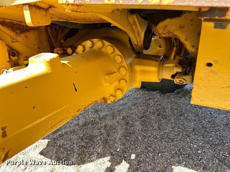 image for item OM9709 2007 John Deere 310J backhoe