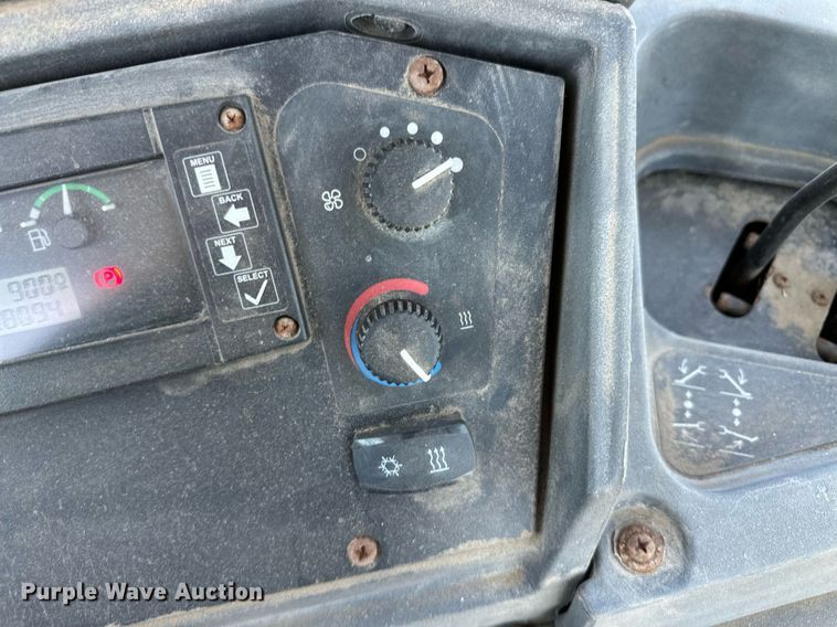 image for item OM9709 2007 John Deere 310J backhoe