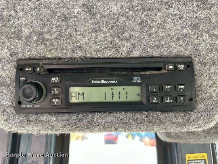 image for item OM9709 2007 John Deere 310J backhoe