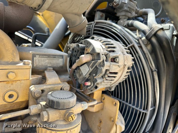 image for item OM9709 2007 John Deere 310J backhoe