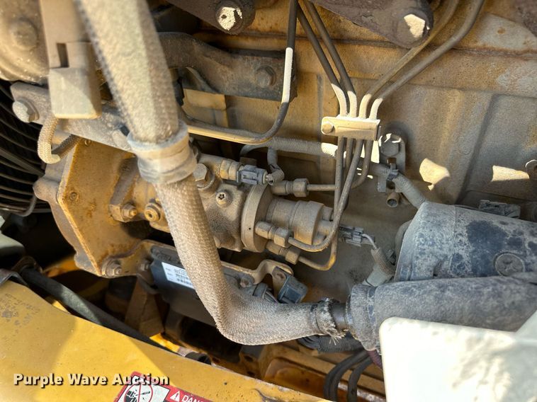 image for item OM9709 2007 John Deere 310J backhoe