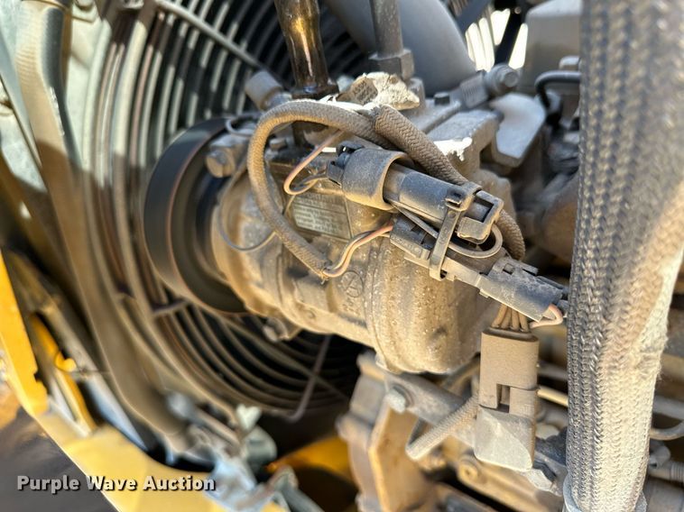 image for item OM9709 2007 John Deere 310J backhoe