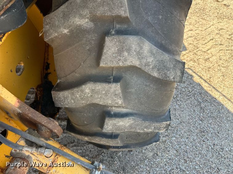 image for item OM9709 2007 John Deere 310J backhoe