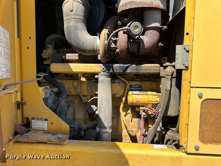 image for item OM9711 2005 John Deere 770D motor grader