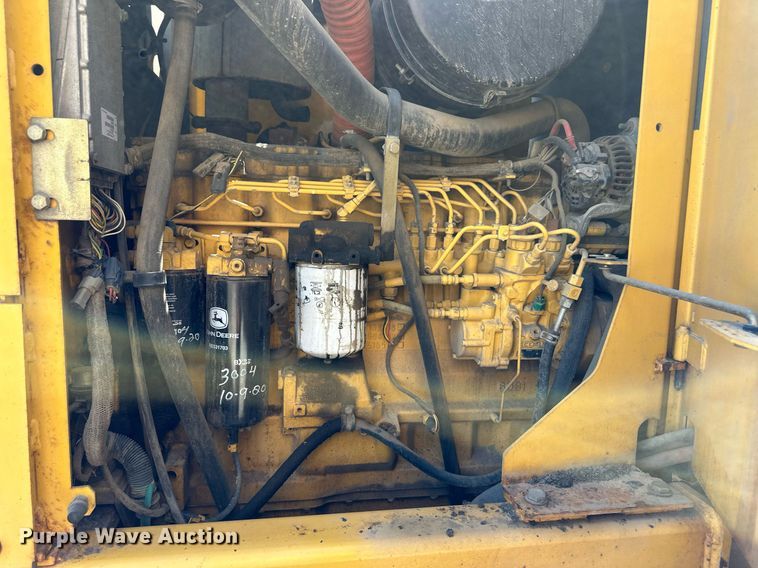 image for item OM9711 2005 John Deere 770D motor grader