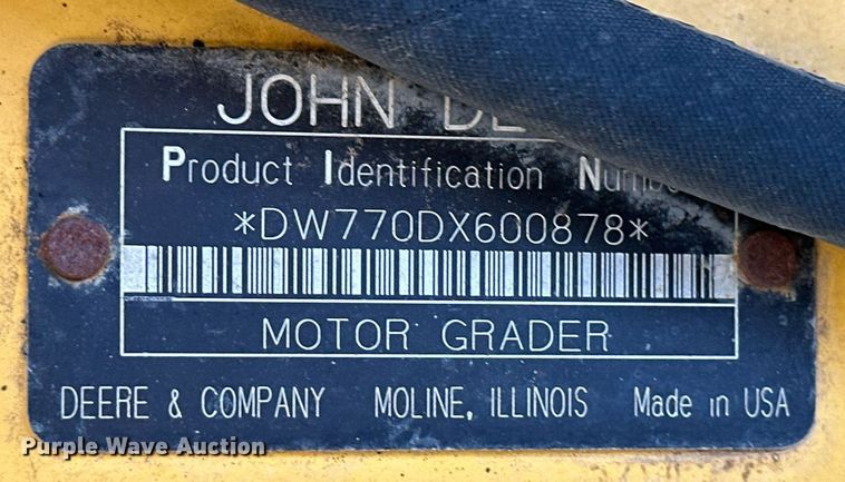 image for item OM9711 2005 John Deere 770D motor grader