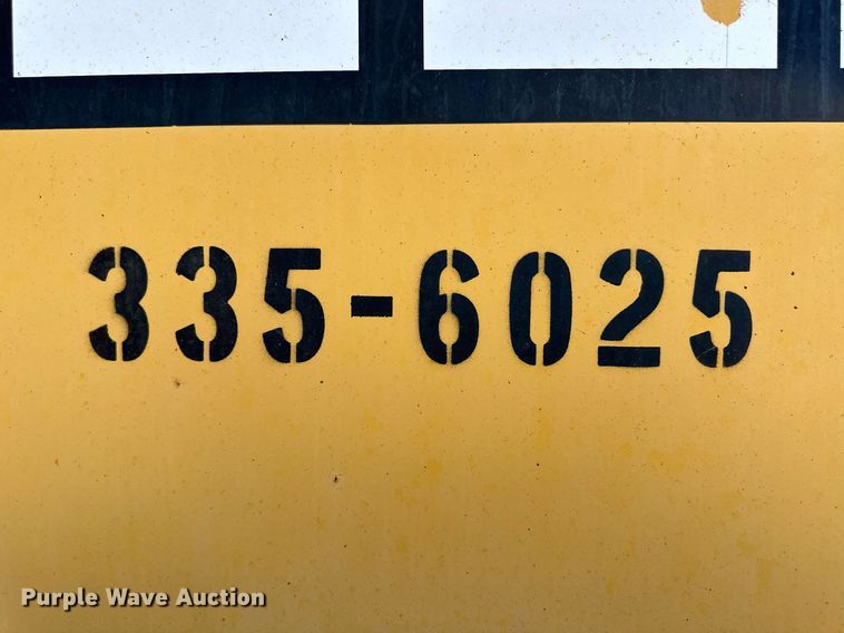 image for item OM9711 2005 John Deere 770D motor grader