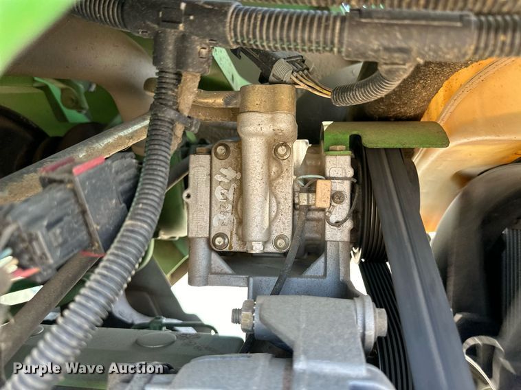 image for item OM9713 2006 John Deere 6415 tractor