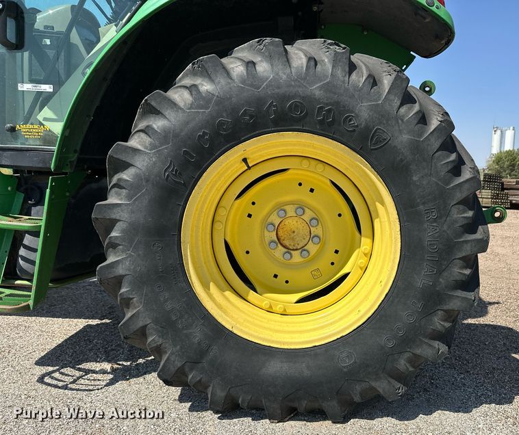 image for item OM9713 2006 John Deere 6415 tractor