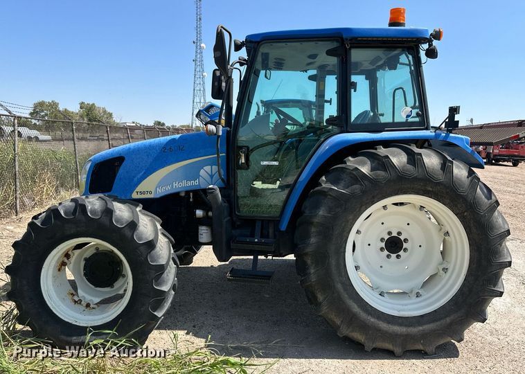 image for item OM9714 2012 New Holland T5070 MFWD tractor
