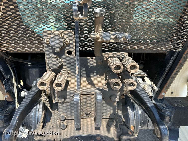 image for item OM9714 2012 New Holland T5070 MFWD tractor