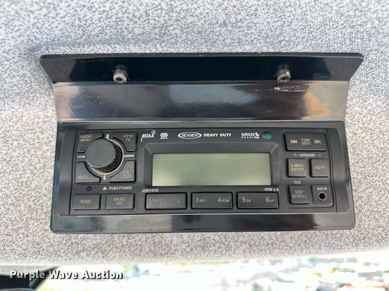 image for item OM9716 2010 New Holland T6030 MFWD tractor