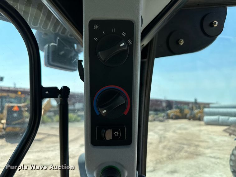 image for item OM9716 2010 New Holland T6030 MFWD tractor