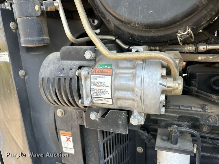 image for item OM9716 2010 New Holland T6030 MFWD tractor