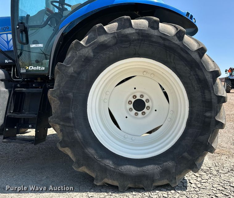 image for item OM9716 2010 New Holland T6030 MFWD tractor