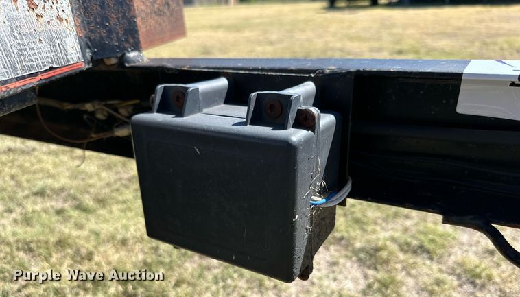 image for item DD3237 2015 Maxey utility trailer