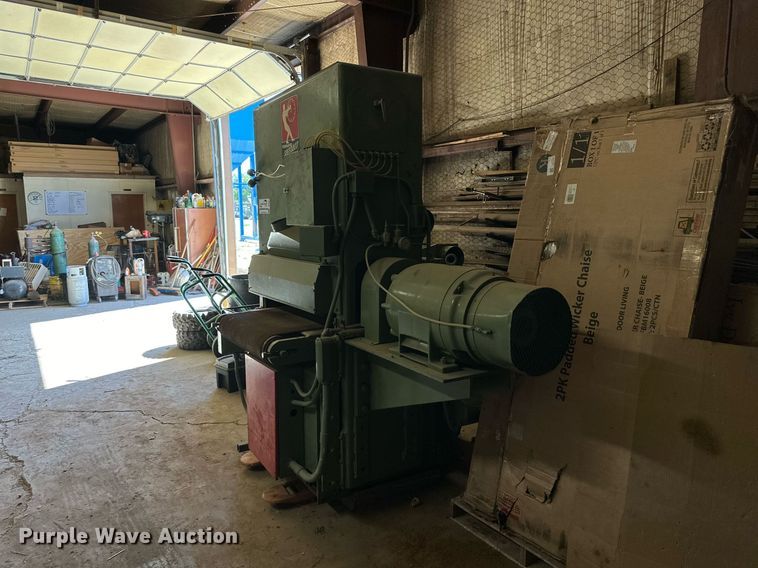 image for item DD3241 Timesaver Speed Belt Top 30V Sander