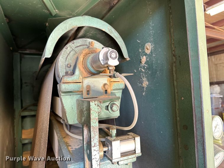 image for item DD3241 Timesaver Speed Belt Top 30V Sander