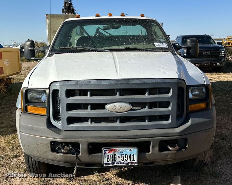 image for item DD3296 2006 Ford F450 Super Duty XL utility / service truck
