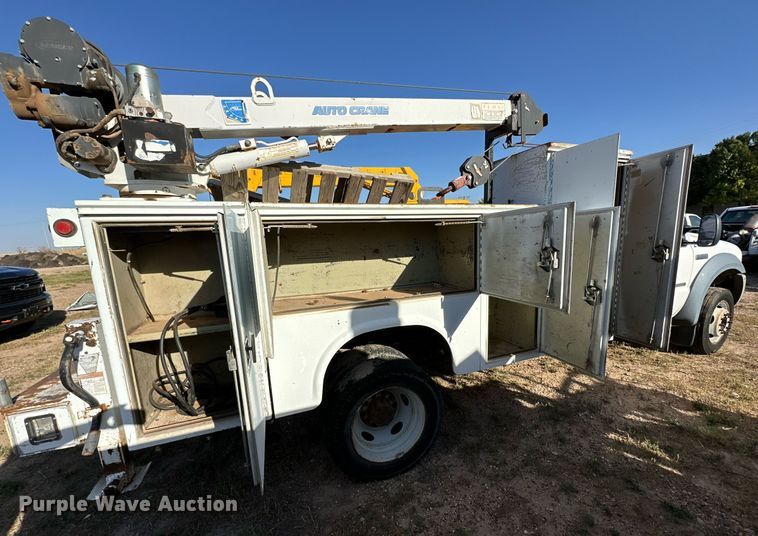 image for item DD3296 2006 Ford F450 Super Duty XL utility / service truck