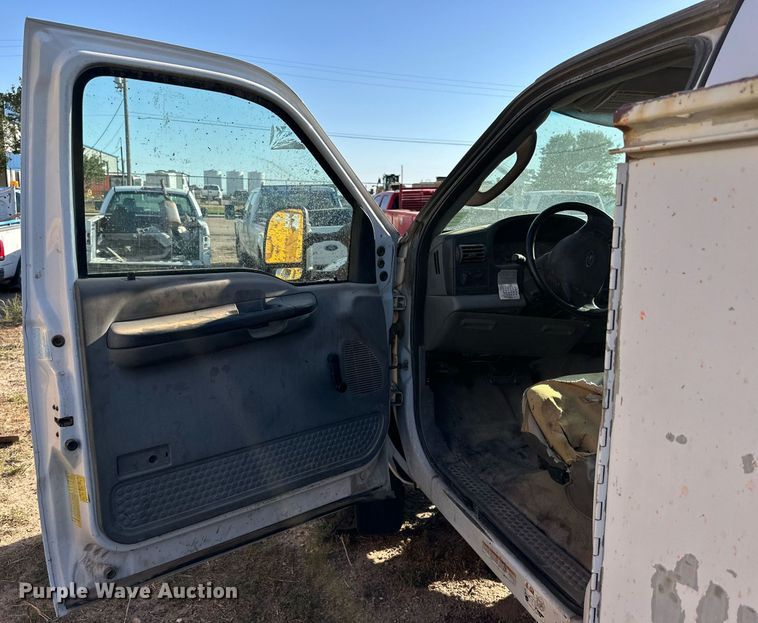 image for item DD3296 2006 Ford F450 Super Duty XL utility / service truck