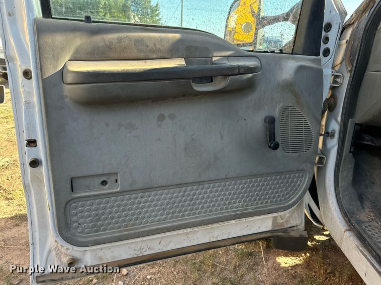 image for item DD3296 2006 Ford F450 Super Duty XL utility / service truck