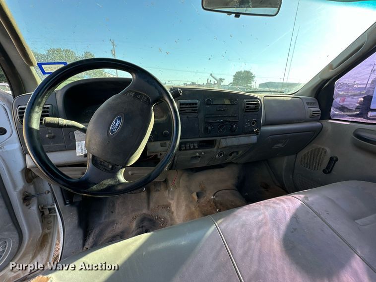 image for item DD3296 2006 Ford F450 Super Duty XL utility / service truck