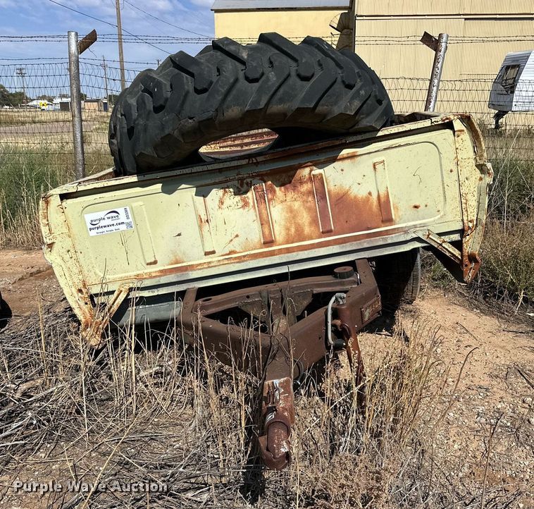 image for item DD3369 Pickup truck bed trailer