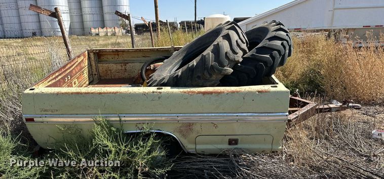 image for item DD3369 Pickup truck bed trailer