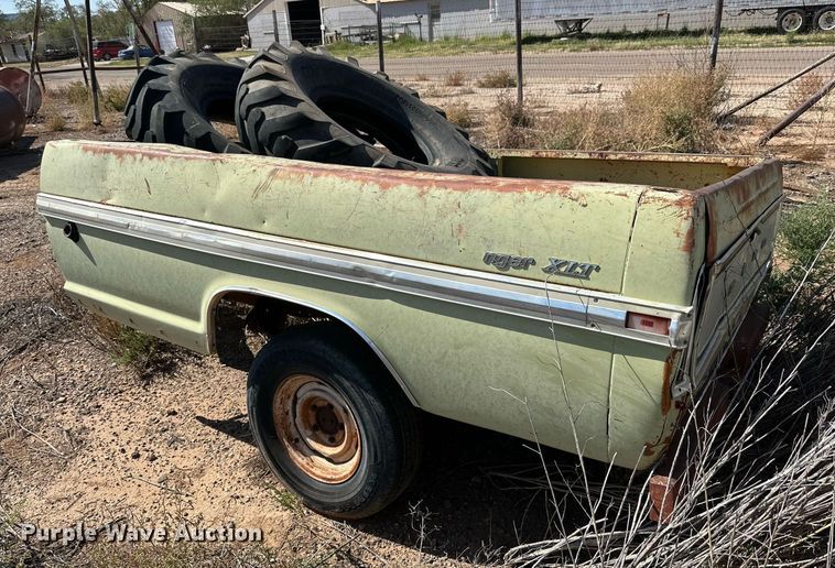 image for item DD3369 Pickup truck bed trailer