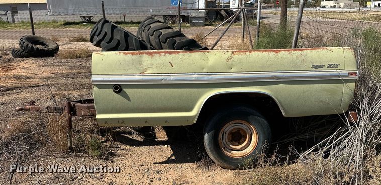 image for item DD3369 Pickup truck bed trailer