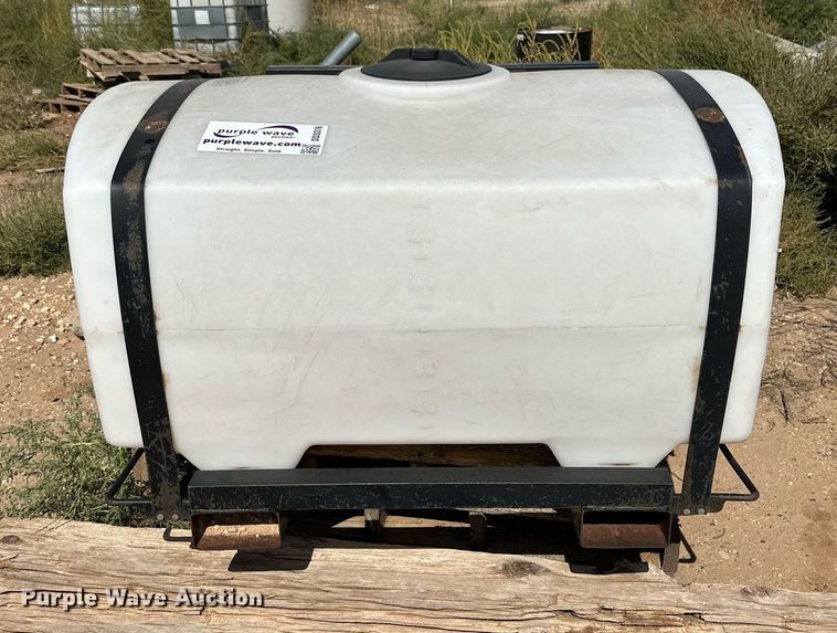 image for item DD3376 Poly tank