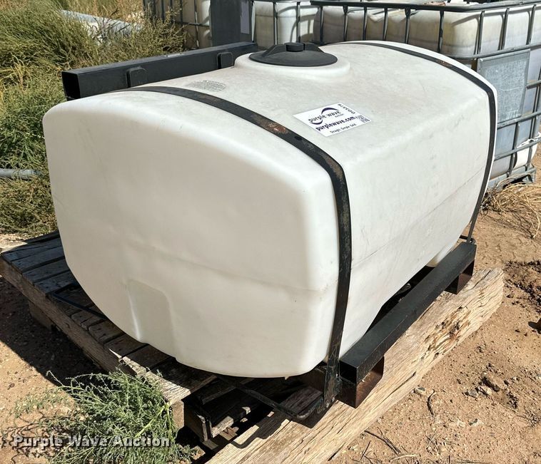 image for item DD3376 Poly tank