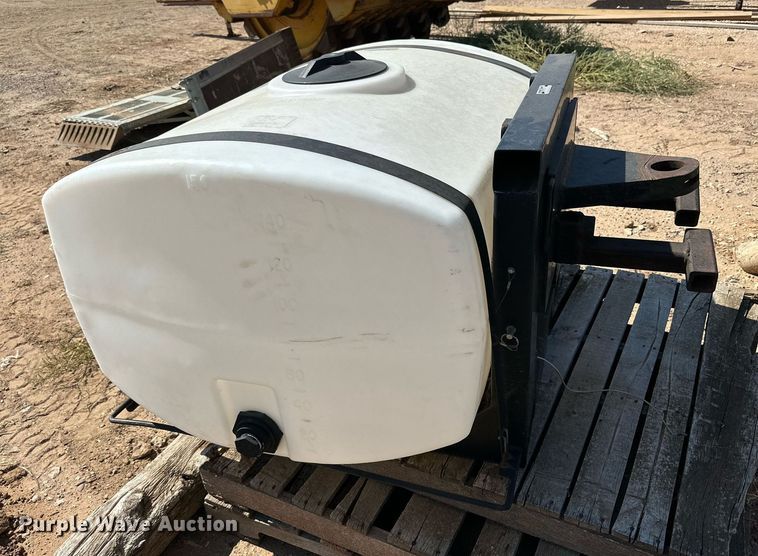 image for item DD3376 Poly tank