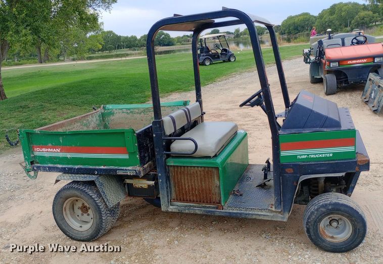 image for item DH1447 1998 Cushman  Turf-Truckster utility vehicle