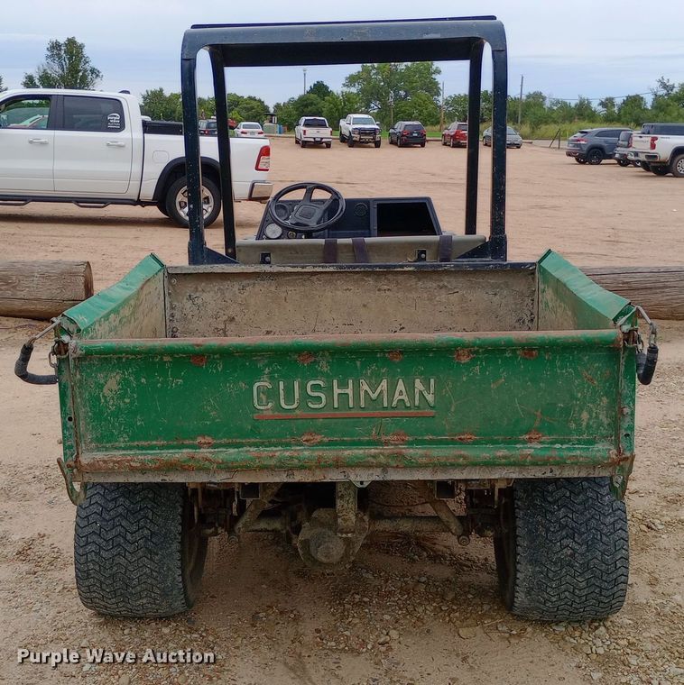 image for item DH1447 1998 Cushman  Turf-Truckster utility vehicle