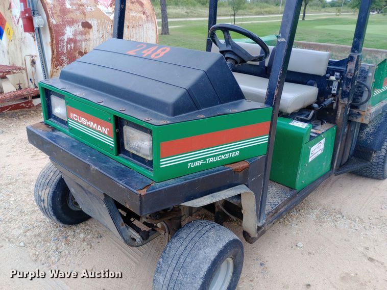 image for item DH1447 1998 Cushman  Turf-Truckster utility vehicle