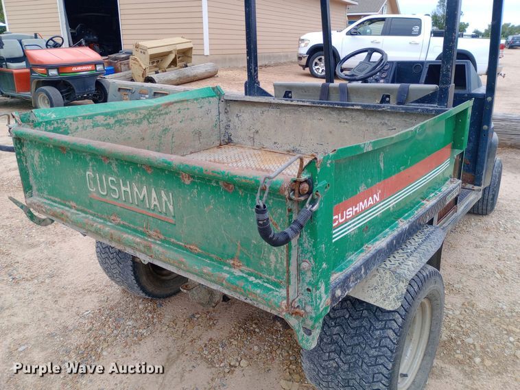 image for item DH1447 1998 Cushman  Turf-Truckster utility vehicle