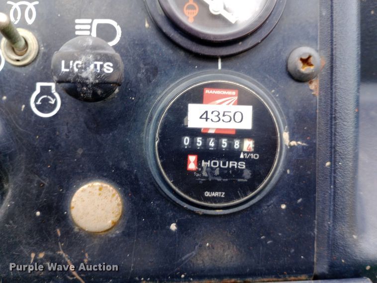 image for item DH1447 1998 Cushman  Turf-Truckster utility vehicle