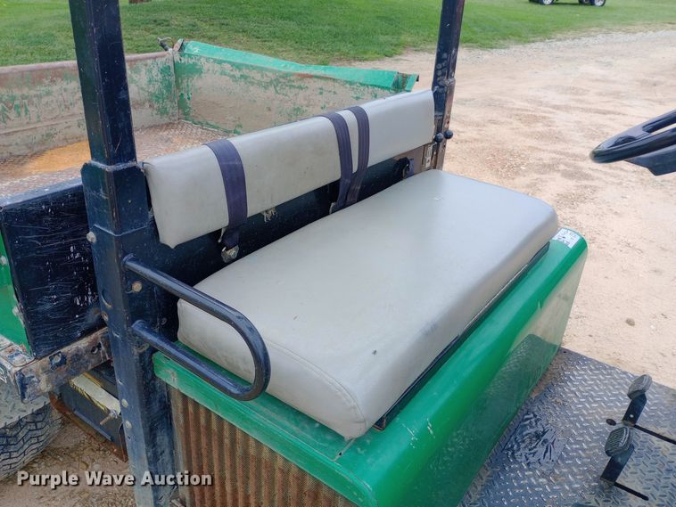 image for item DH1447 1998 Cushman  Turf-Truckster utility vehicle