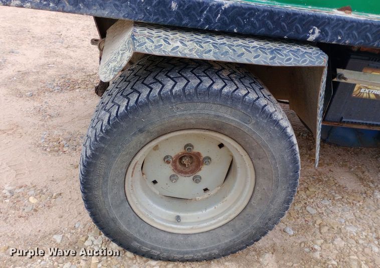 image for item DH1447 1998 Cushman  Turf-Truckster utility vehicle